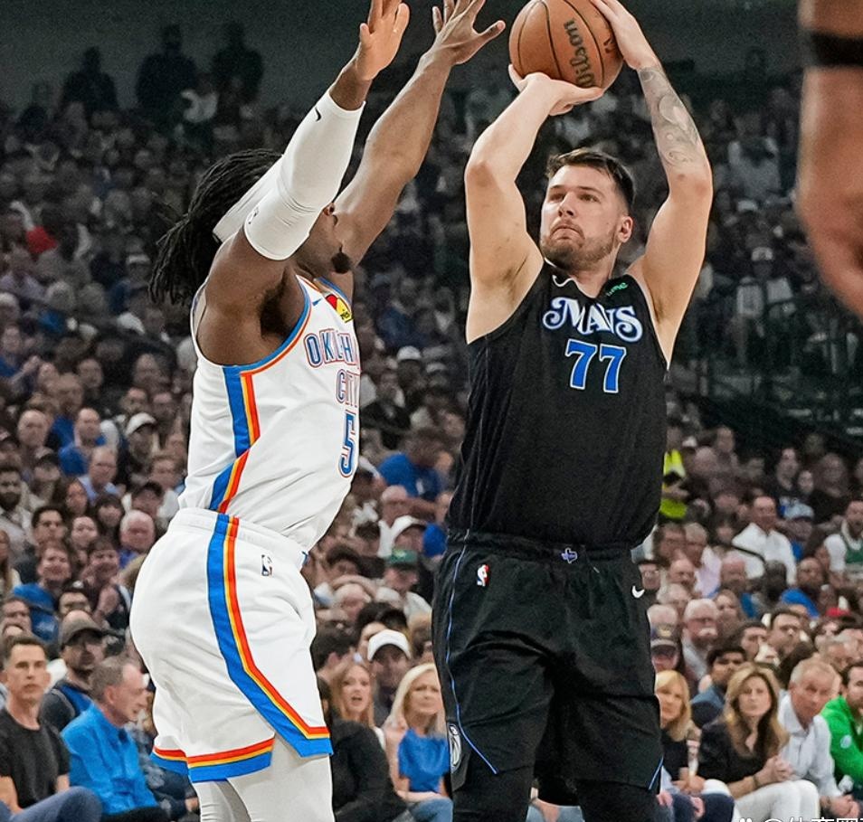 pg试玩-篮球比赛中发生令人难以置信的变故